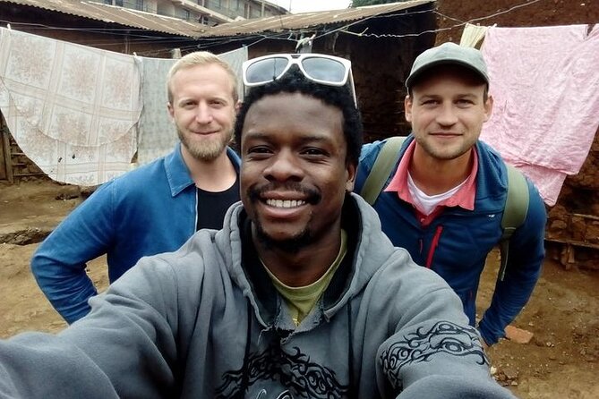 Tembea Kibera - Preparing Kenyan Food and Trying Street Dishes