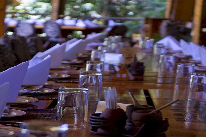 Tour Giraffe Center,Karen blixen and lunch carnivore restaurant - Timing, transport, and the small print