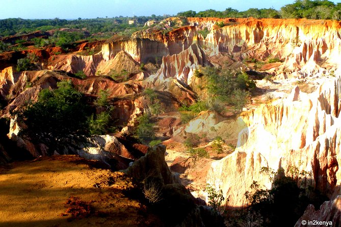 Tour Malindi & Robinson Island & Marafa Hell's Kitchen - Walking through Marafa Hell’s Kitchen