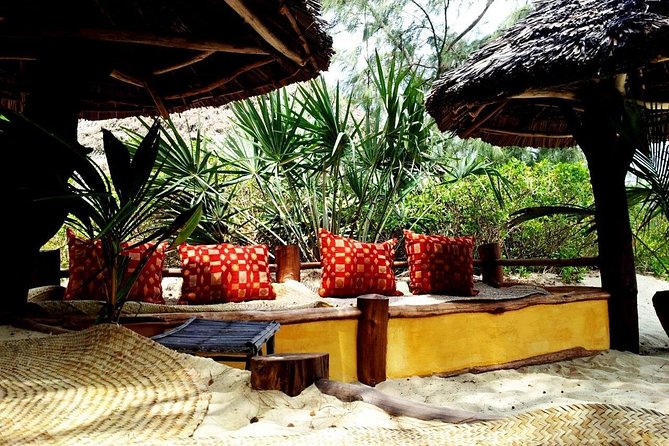 Tour Malindi & Robinson Island & Marafa Hell's Kitchen - Starting in Malindi’s Arab quarter and market
