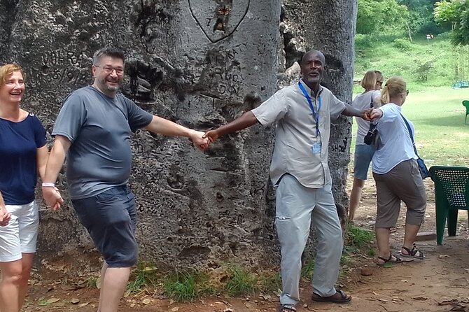 Visit to Fort Jesus and the Old Town of Mombasa - Pembe Mbili and the Elephant Tusks